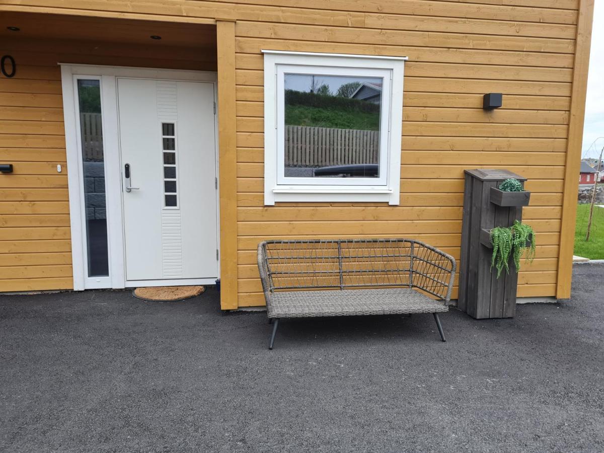 Rorbu Ved Sjoen Villa Bud Exterior foto