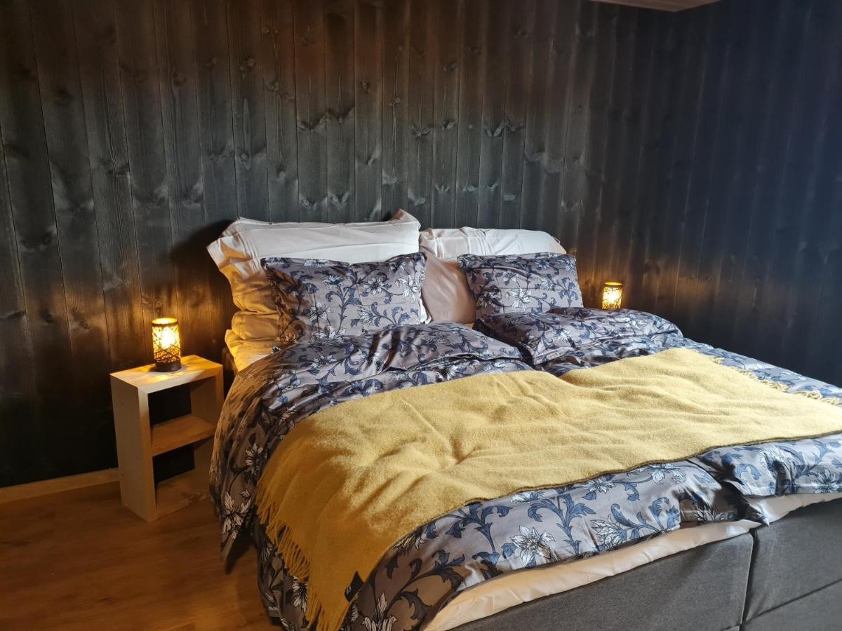 Rorbu Ved Sjoen Villa Bud Exterior foto