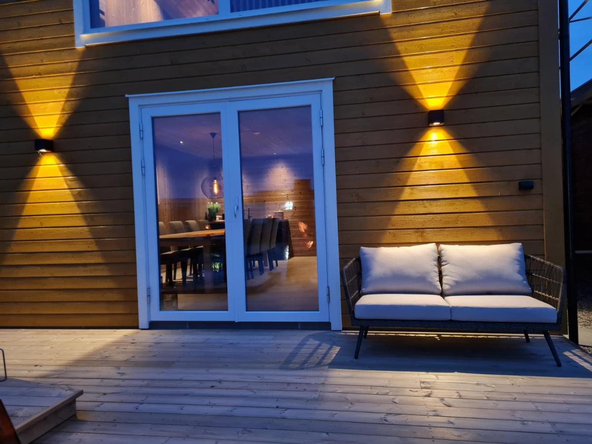 Rorbu Ved Sjoen Villa Bud Exterior foto